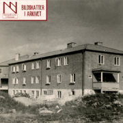 På bilden syns ett ålderdomshem i Stigsjö i Härnösand taget 1949